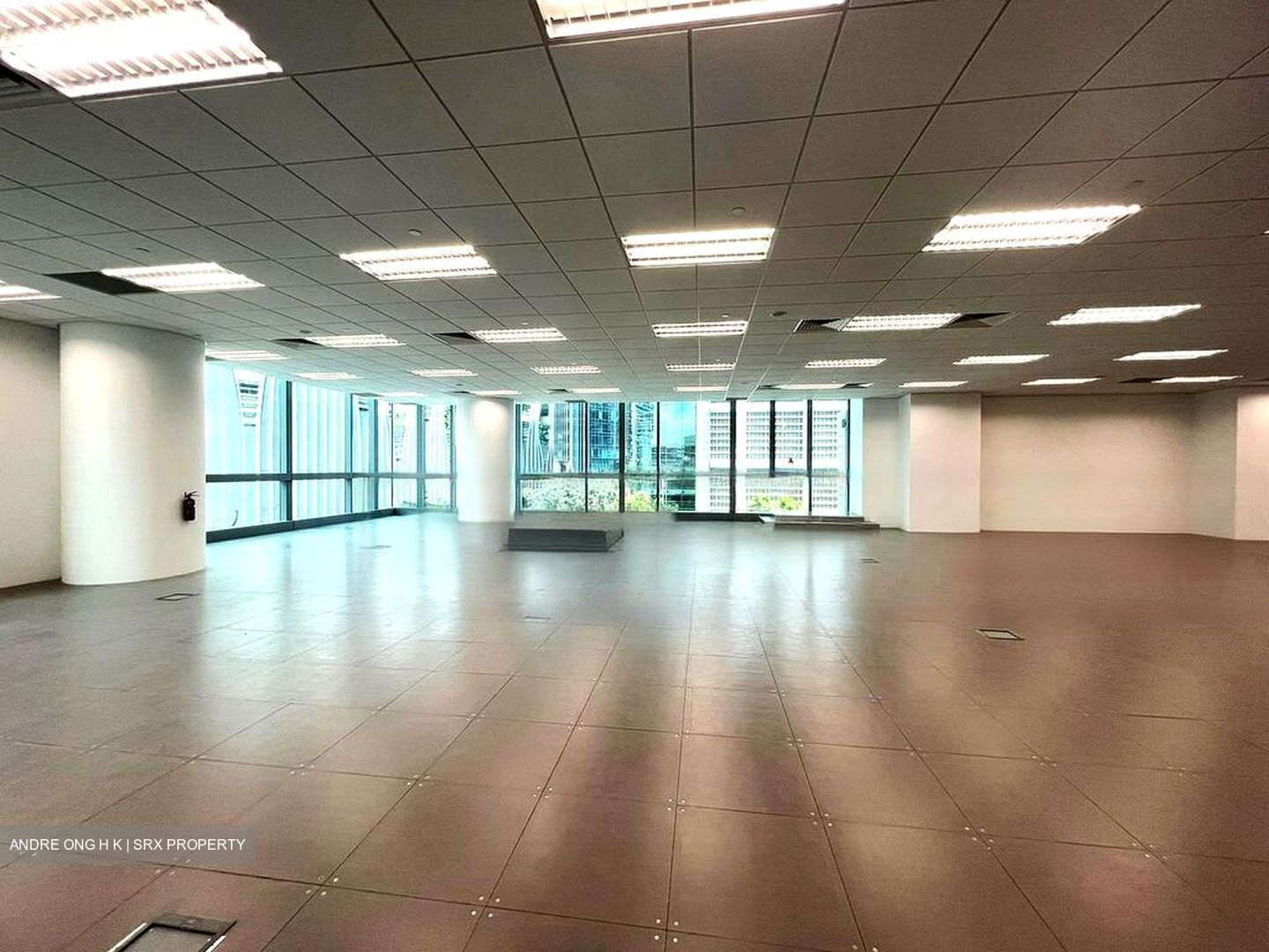 Capital Square (D1), Office #450979221